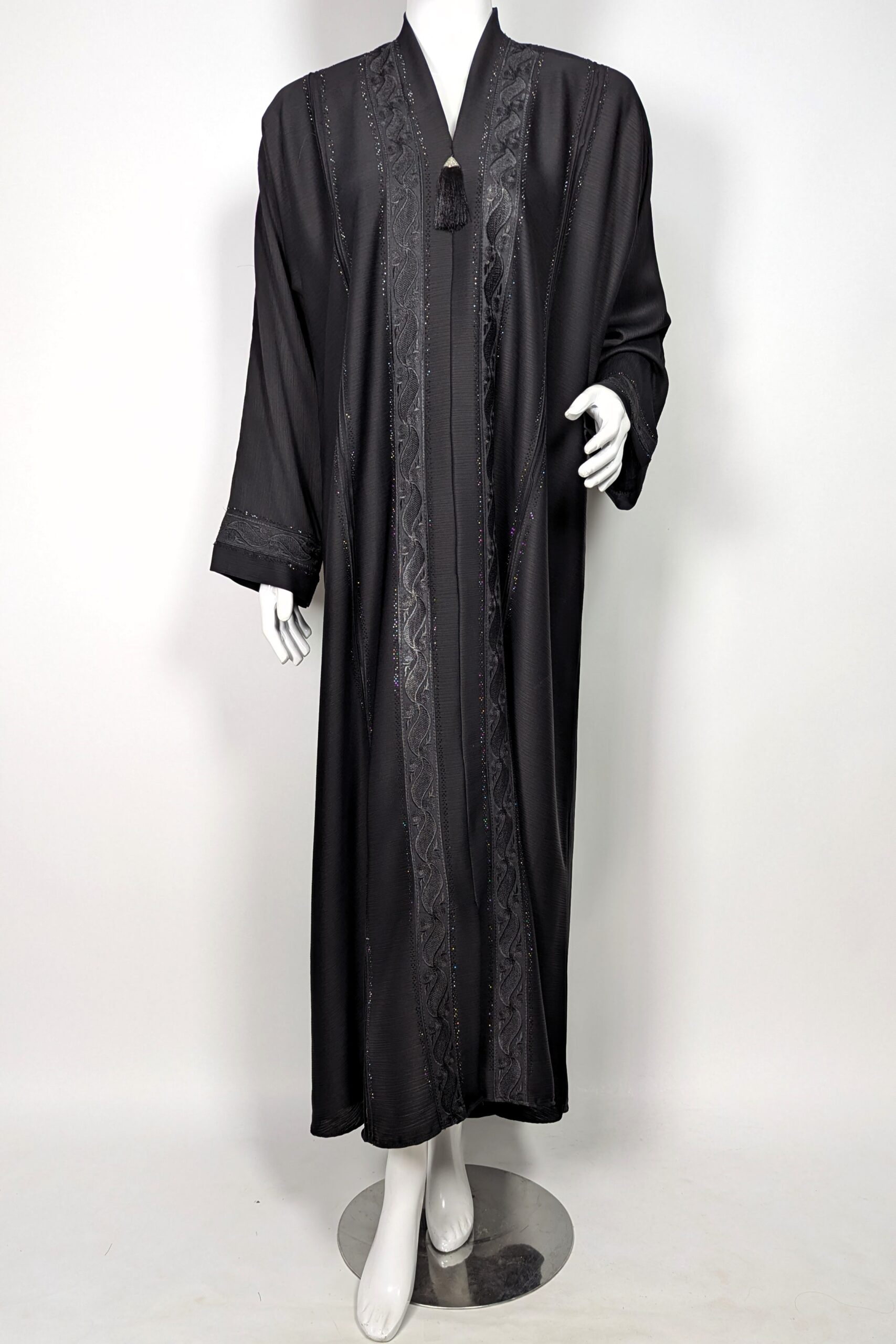 Zoom Nida abaya with embroidery